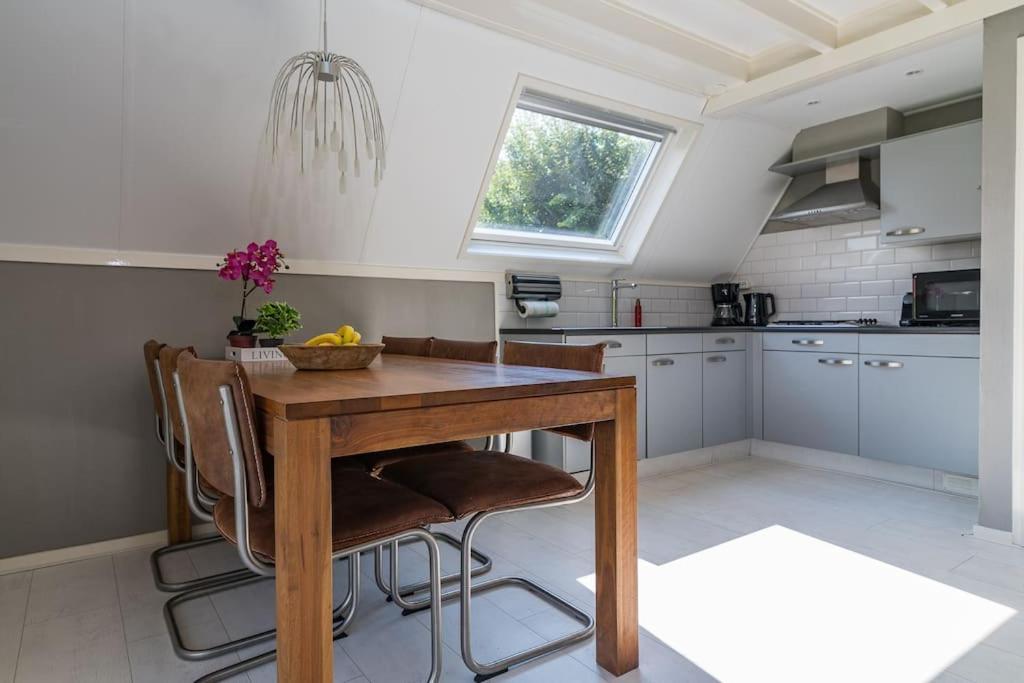 De Huiszwaluw Hébergement de vacances Zwiggelte
